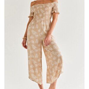 NWT Francescas Jumpsuit Womens Sz M Susanna Palm Tan White Floral Pants Stretch